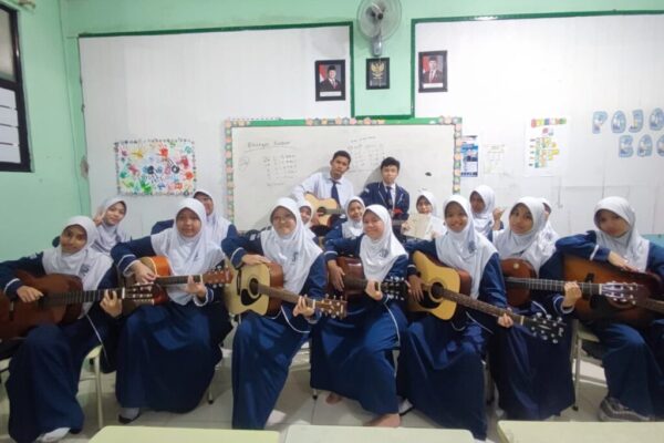 musik' (4) musik' (4)
